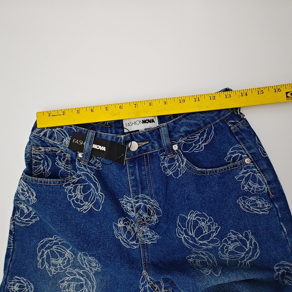 Fashion Nova Floral Print Wide Leg Jeans Womens NWT Blue‎ High Rise Size 5 - Picture 5 of 7